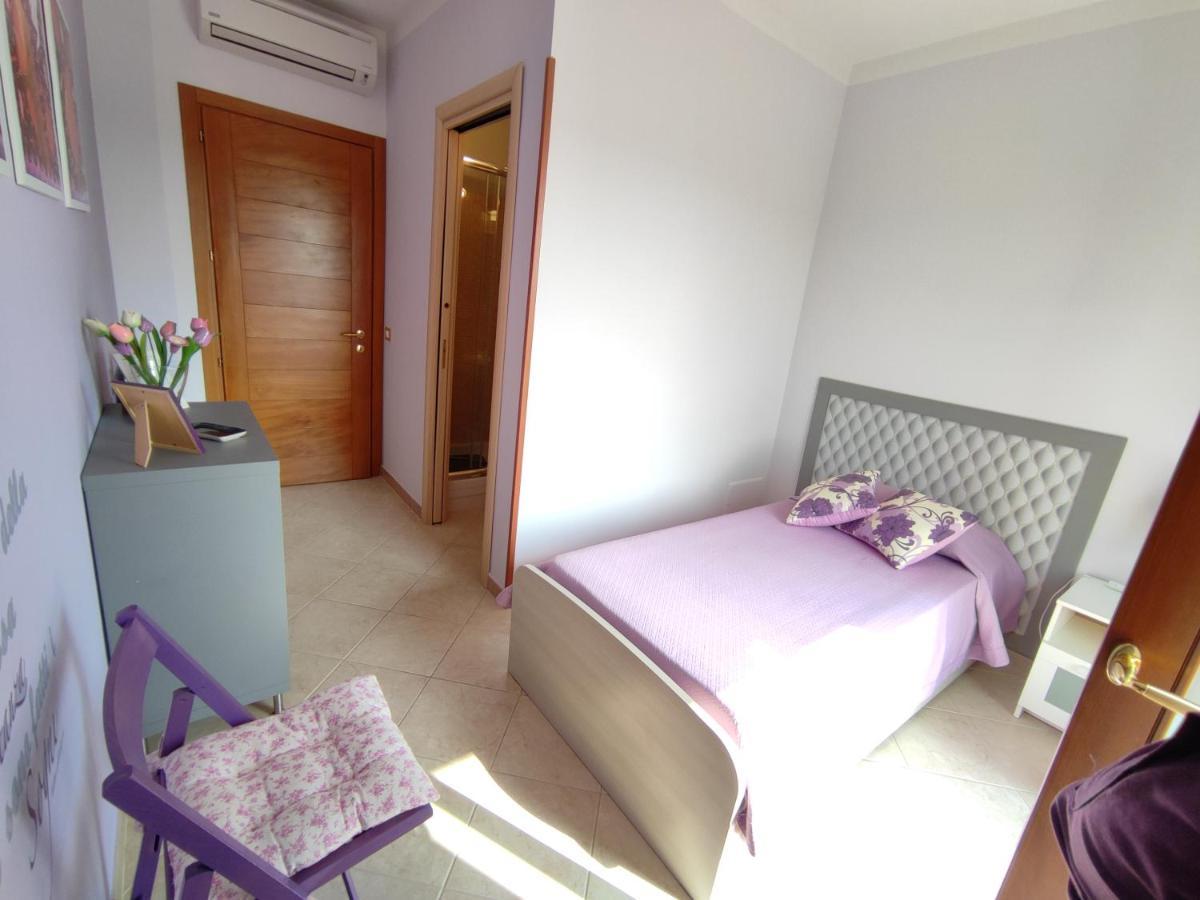 Il Giardino Delle Zagare Bed & Breakfast ฟอนดี ภายนอก รูปภาพ
