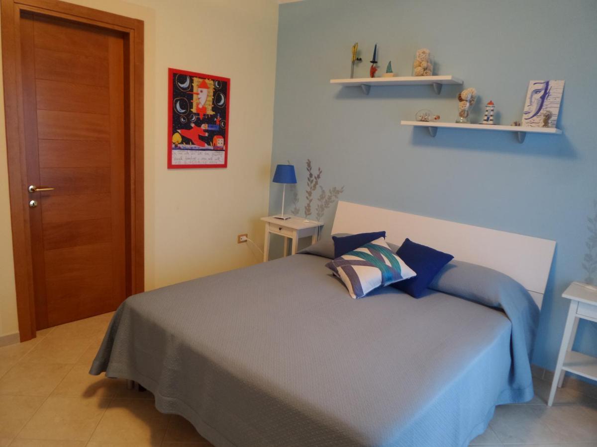 Il Giardino Delle Zagare Bed & Breakfast ฟอนดี ภายนอก รูปภาพ